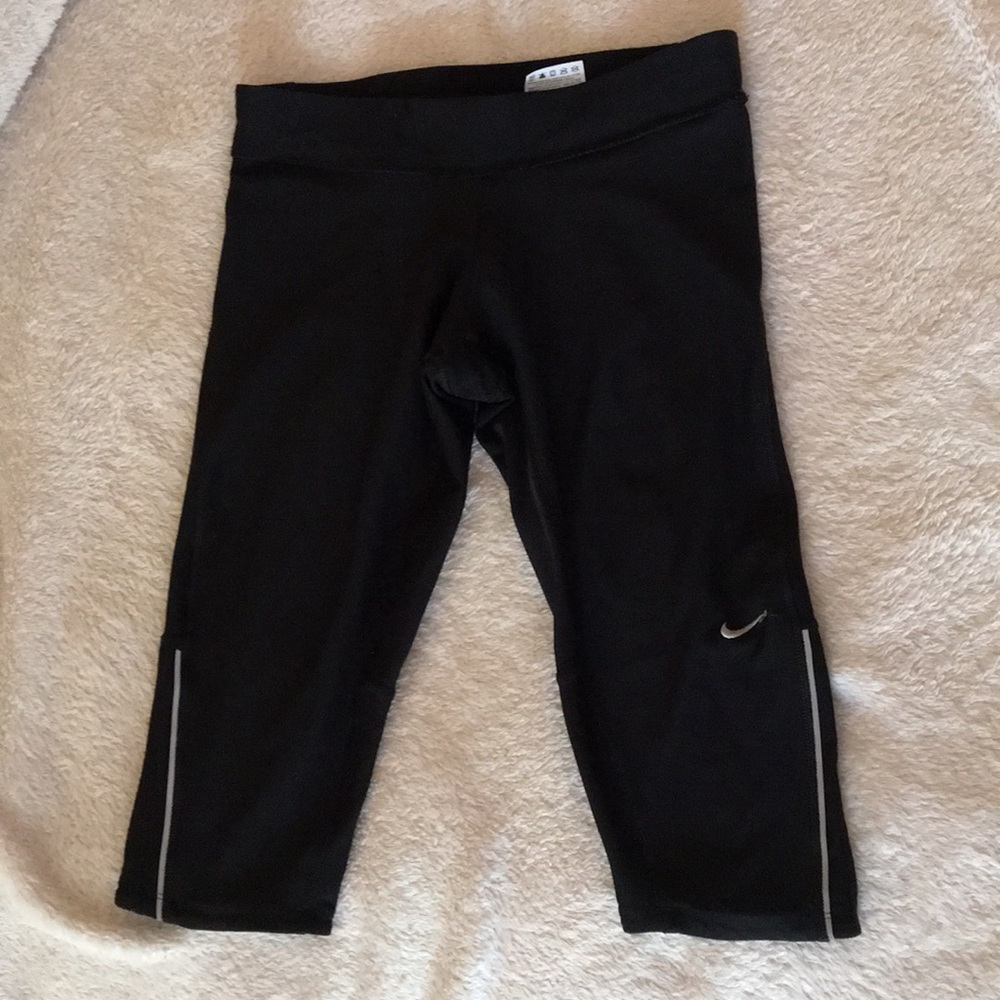 Nike Dry Fit Cropped Workout Pants - Picture 2 of 7